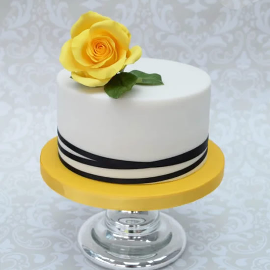 Pastel decorado floral-rosas